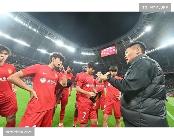 辽宁铁人邦本宜裕斗志昂扬 中场组织核心承担破局重任 辽宁铁人邦本宜裕斗志昂扬 中场组织核心承担破局重任