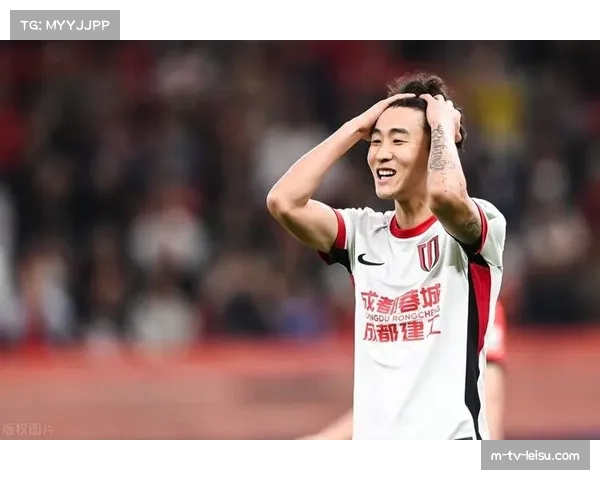 蓉城进攻转换速度提升 韦世豪长传调度激活前场攻击